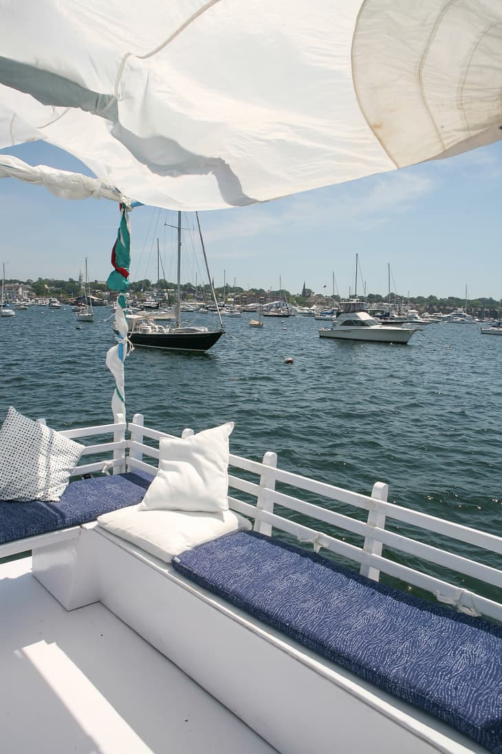 A Dreamy New England Houseboat Apartment Therapy